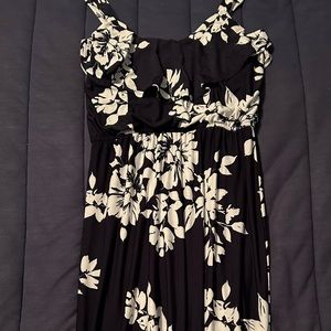 Three Pink Hearts Floral Blue & White Maxi Dress Size XS.